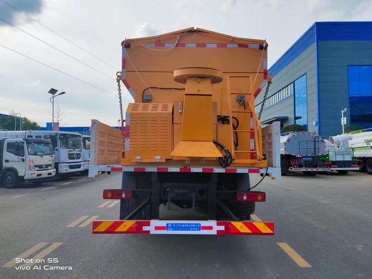 天錦多功能除雪融冰車