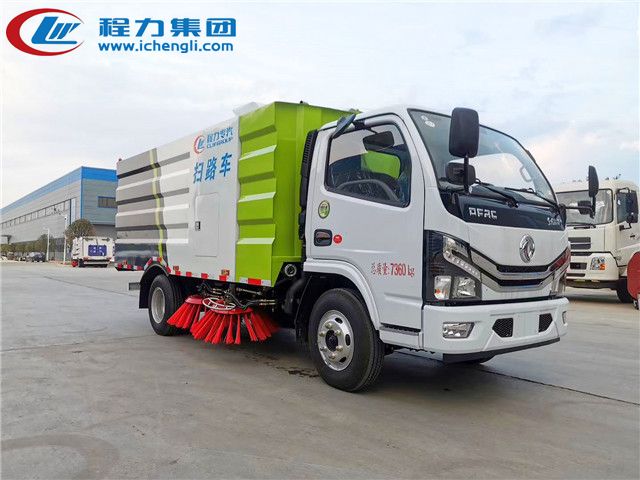 國六東風5方小型掃路車